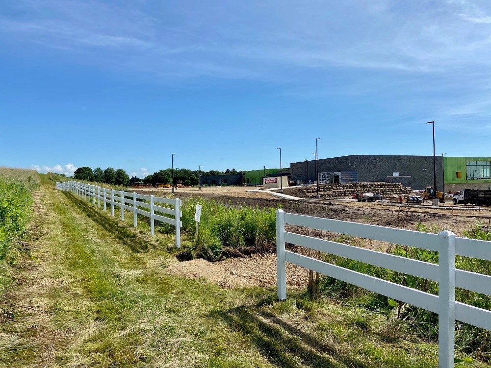 white-board-boundary-fence